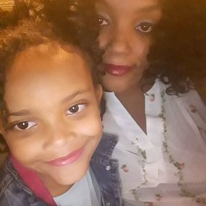 Meet your Posher, Debra